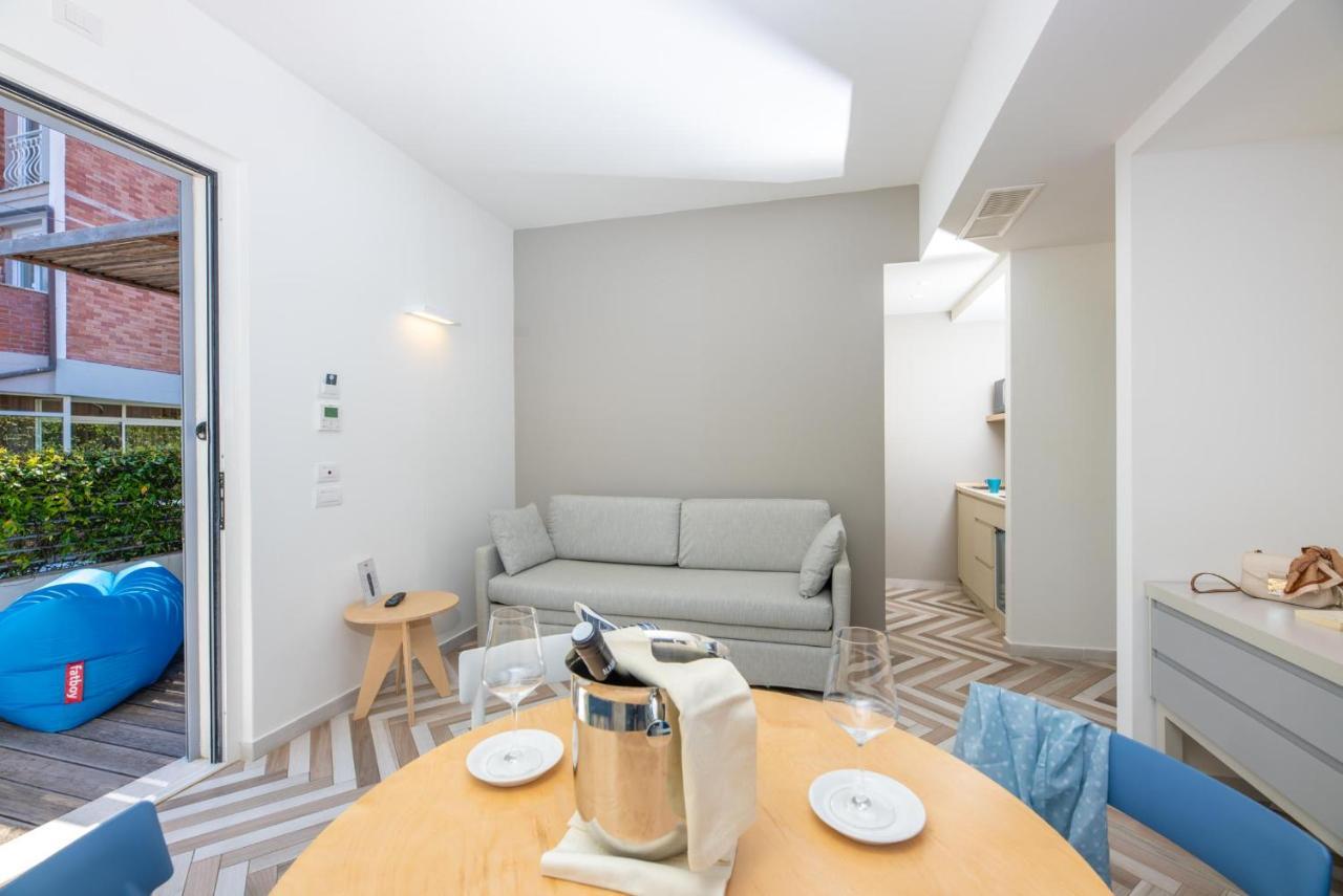 Amarina Suite Emotion Marina di Pietrasanta Esterno foto